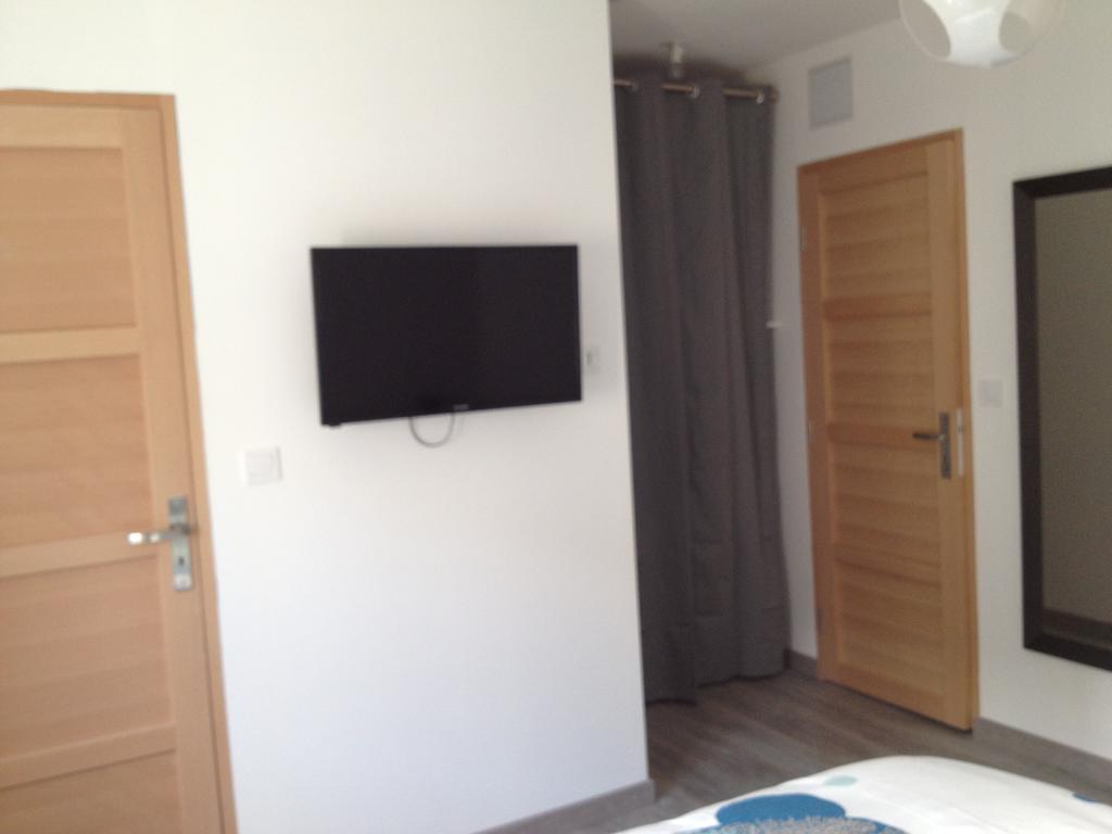 Appartement Neo - Sleep In วาลองเซียนส์ ภายนอก รูปภาพ