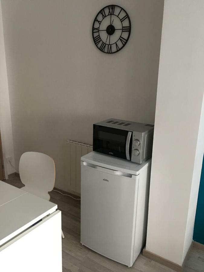 Appartement Neo - Sleep In วาลองเซียนส์ ภายนอก รูปภาพ