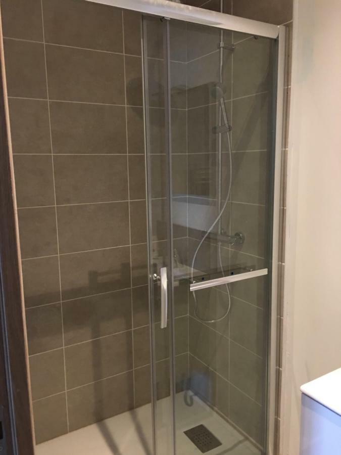 Appartement Neo - Sleep In วาลองเซียนส์ ภายนอก รูปภาพ